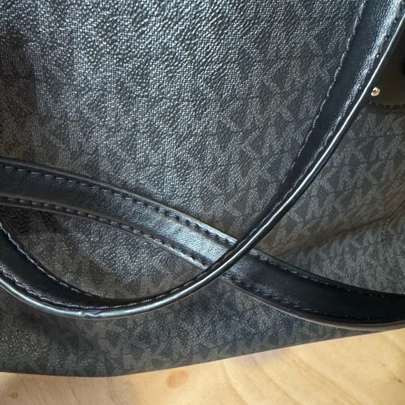 Michael Kors Voyager East West EW Logo Signature Tote Dark Silver Bag Handbag - Picture 7 of 12